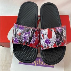 Women’s Nike Benassi JDI Print Size 8